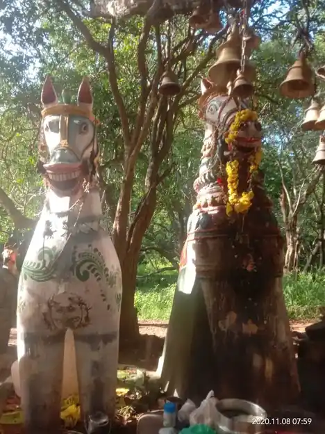 Arulmigu Manjamalaiayyanar Temple, Valayapatti - 625022 அருள்மிகு மஞ்சள்மலை அய்யனார் கோயில், Valayapatti - 625022, Madurai - Ancient Temple Architecture and History Image 3