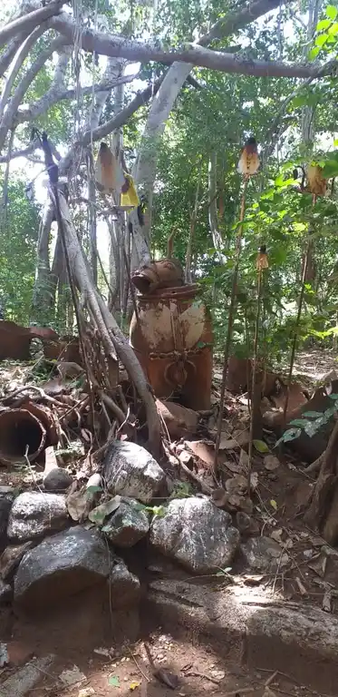 Arulmigu Mankombumalai Kannimaar Temple, Baganatham - 624702 அருள்மிகு மான்கொம்பு மலை கன்னிமார் திருக்கோயில், Baganatham - 624702, Dindigul - Ancient Temple Architecture and History Image 3