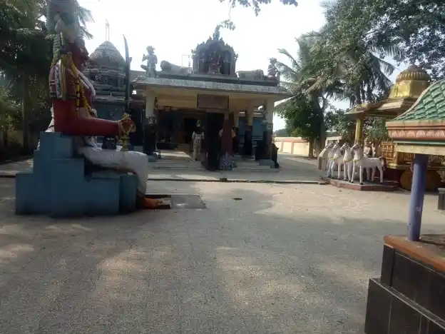 Arulmigu Mannadhiswarar Pachaiyamman Temple, Seekanangkuppam - 603305 அருள்மிகு மன்னாதீஸ்வரர் பச்சையம்மன் திருக்கோயில், Seekanangkuppam - 603305, Chengalpattu - Ancient Temple Architecture and History Image 7