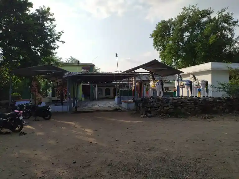 Arulmigu Mannaraswamy Temple, Kurumba Palayam - 638501 அருள்மிகு மன்னாதசுவாமி திருக்கோயில், Kurumba Palayam - 638501, Erode - Ancient Temple Architecture and History Image 3