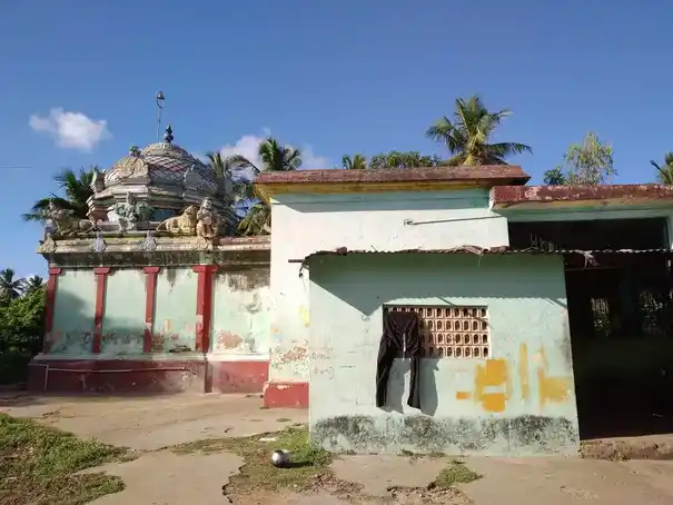 Arulmigu Mannarsamy Temple, Moongil Thottam - 609305 அருள்மிகு மன்னார்சாமி திருக்கோயில், Moongil Thottam - 609305, Mayiladuthurai - Ancient Temple Architecture and History Image 5
