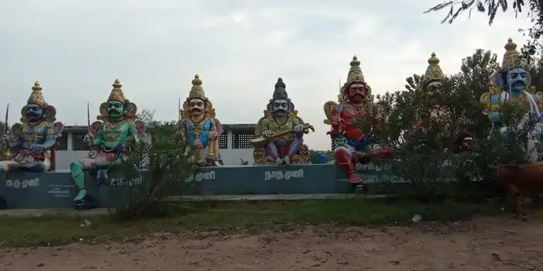 Arulmigu Mannarswamy Temple, Avvaiyaarkuppam - 604306 அருள்மிகு மன்னார்சுவாமி பச்சைவாழியம்மன் திருக்கோயில், Avvaiyaarkuppam - 604306, Viluppuram - Ancient Temple Architecture and History Image 5