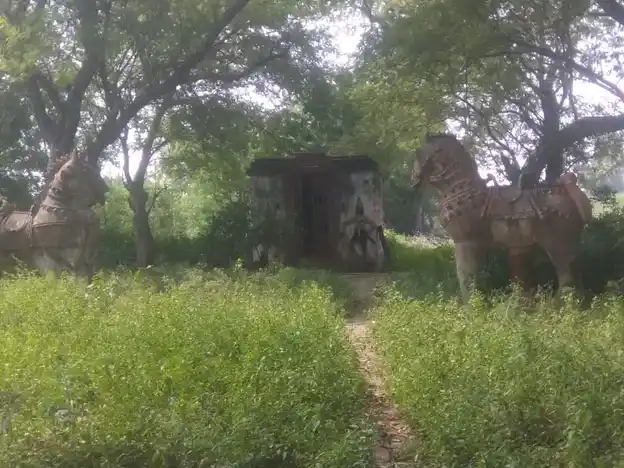 Arulmigu Mannarswamy Temple, Pugaipatti - 607202 அருள்மிகு மன்னார்சாமி, அய்யனார் திருக்கோயில், Pugaipatti - 607202, Kallakurichi - Ancient Temple Architecture and History Image 3