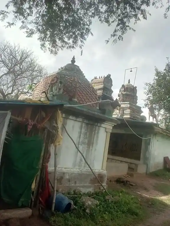 Arulmigu Mannathasami Temple, Sundakkudi - 621701 Arulmigu Mannathasami Temple,  - 621701, Ariyalur - Ancient Temple Architecture and History Image 2