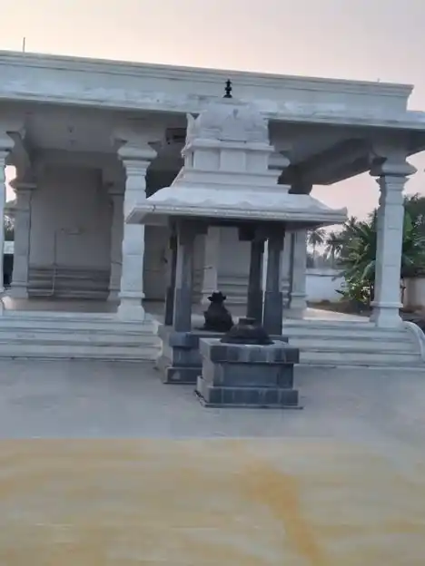 Arulmigu Mantheeswarar @Pushbagirivelayudhasamy Temple, Valliyarachal - 638111 அருள்மிகு மாந்தீஸ்வரர் மற்றும் புஷ்பகிரிவேலாயுதசாமி திருக்கோயில், வள்ளியரச்சல் - 638111, Tiruppur - Ancient Temple Architecture and History Image 4