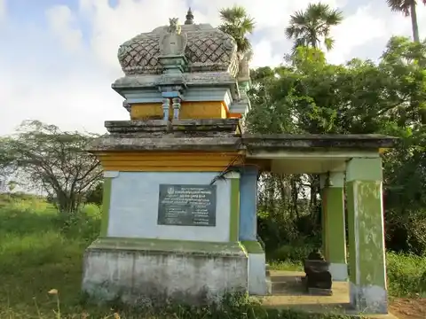 Arulmigu Mappillai Azhakar And Alavanthiamman Temple, Padagacherri - 612804 அருள்மிகு மாப்பிள்ளை அழகர் மற்றும் அலவந்தியம்மன் திருக்கோயில், Padagacherri - 612804, Thiruvarur - Ancient Temple Architecture and History Image 3