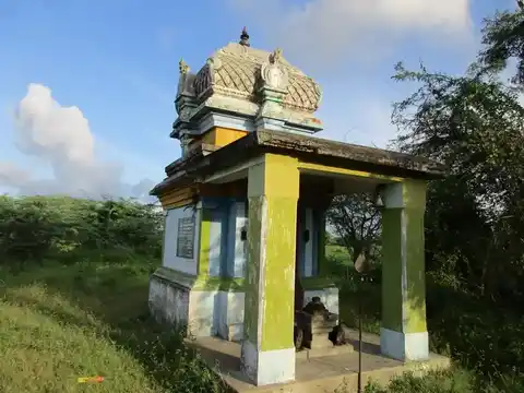 Arulmigu Mappillai Azhakar And Alavanthiamman Temple, Padagacherri - 612804 அருள்மிகு மாப்பிள்ளை அழகர் மற்றும் அலவந்தியம்மன் திருக்கோயில், Padagacherri - 612804, Thiruvarur - Ancient Temple Architecture and History Image 5