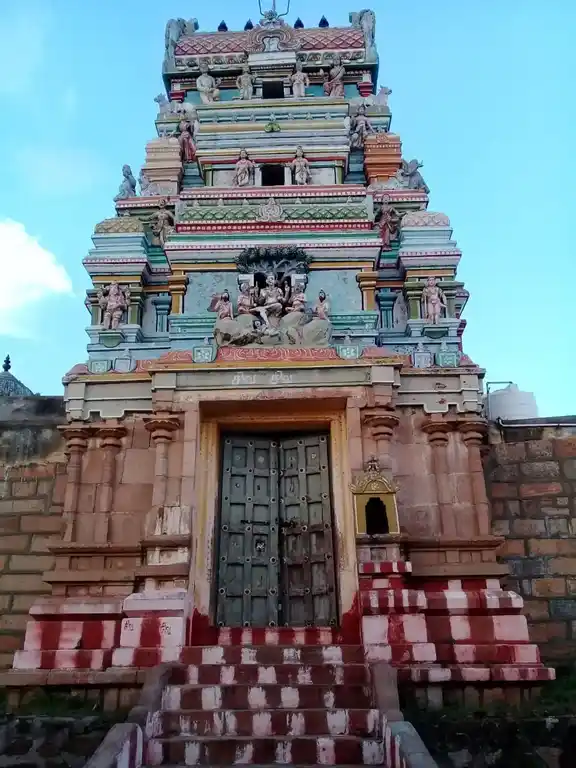 Arulmigu Maragathachalaeswarar Temple, Thiruiungai Malai, Thottiam - 621215 அருள்மிகு மரகதாஜலேஸ்வரர் திருக்கோயில், Thiruiungai Malai, Thottiam - 621215, Thiruchirappalli - Ancient Temple Architecture and History Image 7