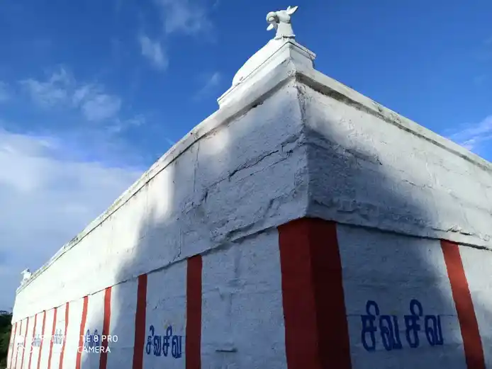Arulmigu Maragathavalli Sameda Pusparadeeswarar Temple, Near Dam, Poondi - 601203 அருள்மிகு மரகதவள்ளி சமேத புஷ்பரதீஸ்வரர் திருக்கோயில், அணைக்கு அருகில், பூண்டி - 601203, Tiruvallur - Ancient Temple Architecture and History Image 5