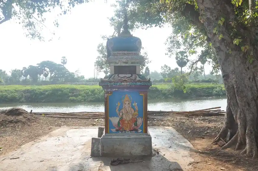 Arulmigu Marathadi Pillaiyar Temple, Dhevanacheri - 612501 அ/மி.மரத்தடி பிள்ளையார் திருக்கோயில், Dhevanacheri - 612501, Thanjavur - Ancient Temple Architecture and History Image 4