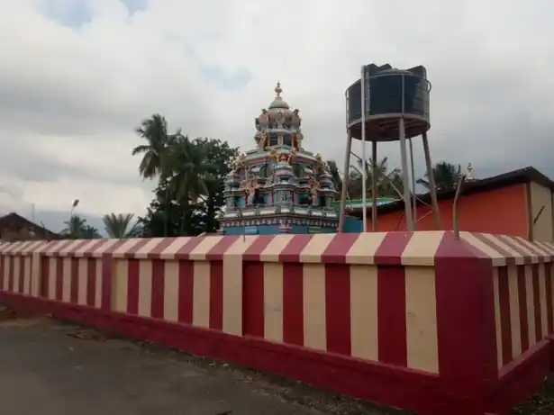 Arulmigu Mardhasalamoorthy Temple, Nadagoundenpudur, Nadagoundenpudur - 641101 அருள்மிகு மருதாசலமூர்த்தி திருக்கோயில், நடகௌண்டன்புதூர், Nadagoundenpudur - 641101, Coimbatore - Ancient Temple Architecture and History Image 4