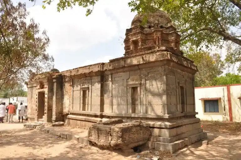 Arulmigu Mareesvaranadhar Temple, Konoor - 605301 அருள்மிகு மரீஸ்வரநாத சுவாமி கோயில், கோனுர் - 605301, Viluppuram - Ancient Temple Architecture and History Image 2