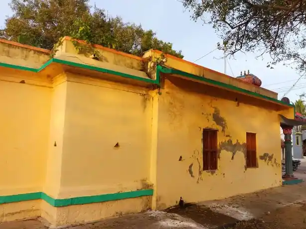 Arulmigu Mari Amman Temple, Ozhukkavakkam - 604410 Arulmigu Mari Amman Temple, Ozhukkavakkam - 604410, Tiruvannamalai - Ancient Temple Architecture and History Image 3