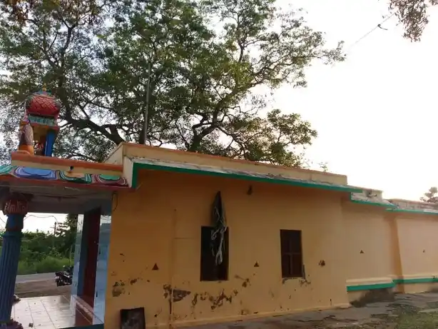 Arulmigu Mari Amman Temple, Ozhukkavakkam - 604410 Arulmigu Mari Amman Temple, Ozhukkavakkam - 604410, Tiruvannamalai - Ancient Temple Architecture and History Image 4