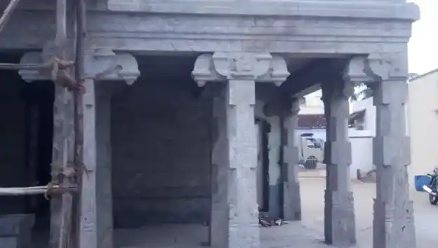 Arulmigu Mariamman and Karupusamy Thirukoil, Kullampalayam - 634924 அருள்மிகு மாரியம்மன் மற்றும் கருப்பசுவாமி திருக்கோயில், Kullampalayam - 634924, Erode - Ancient Temple Architecture and History Image 3