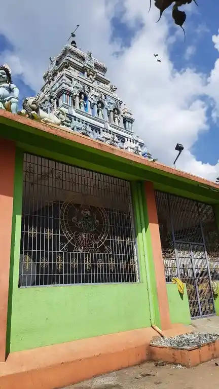 Arulmigu Mariamman And Vinayagar Temple, Udayappatti, Salem - 636114 அருள்மிகு மாரியம்மன் மற்றும் விநாயகர் திருக்கோயில், உடையாப்பட்டி, சேலம் - 636114, Salem - Ancient Temple Architecture and History Image 2