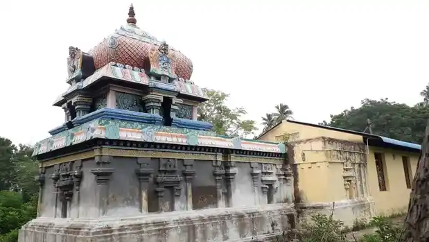 Arulmigu Mariamman Ayyanar Temple, Allamankurchi - 612501 அருள்மிகு மாரியம்மன் திருக்கோயில், Allamankurchi - 612501, Thanjavur - Ancient Temple Architecture and History Image 4