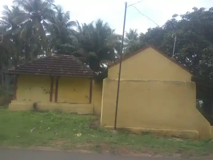 Arulmigu Mariamman Bagavathiamman Temple, Devampadivalasu - 642005 Arulmigu Mariamman Bagavathiamman Temple, Devampadivalasu - 642005, Coimbatore - Ancient Temple Architecture and History Image 2