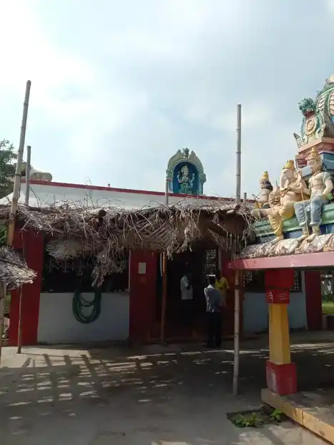 Arulmigu Mariamman Chendrayaperumal Temple, Salem Byepass Road, Pappireddipatti - 636905 அருள்மிகு மாரியம்மன் சென்றாய பெருமாள் திருக்கோயில், பாப்பிரெட்டிப்பட்டி நகர், Pappireddipatti - 636905, Dharmapuri - Ancient Temple Architecture and History Image 3