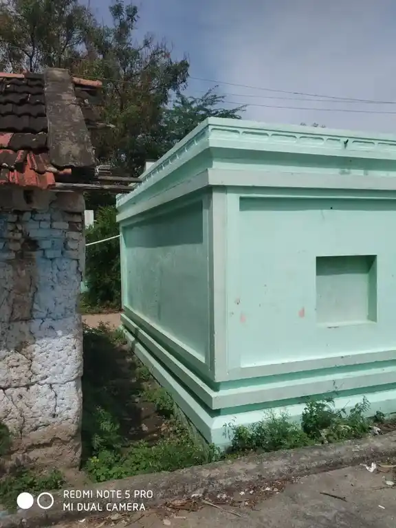 Arulmigu Mariamman Kaliamman Temple, Near Govt. Engineering College, Settikarai - 636704 அருள்மிகு மாரியம்மன், காளியம்மன் திருக்கோயில், Near Govt. Engineering College, Settikarai - 636704, Dharmapuri - Ancient Temple Architecture and History Image 4