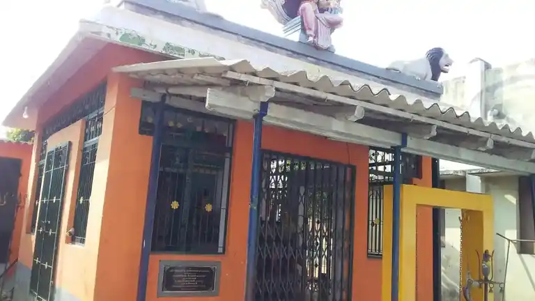 Arulmigu Mariamman, Maduraiveeran Etc. Temples, Erode - 638001 அருள்மிகு மாரியம்மன் மதுரைவீரன் வகையறா திருக்கோயில், Erode - 638001, Erode - Ancient Temple Architecture and History Image 4