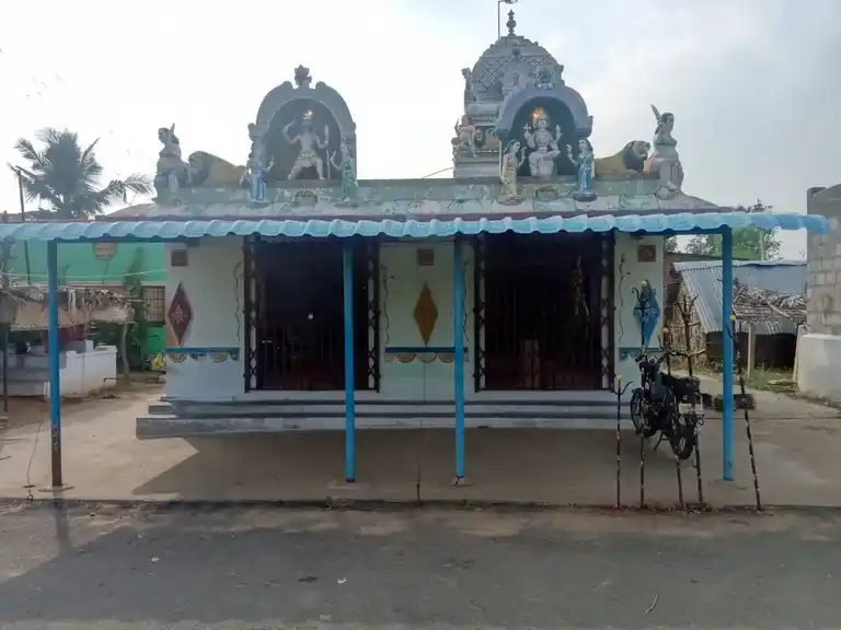 Arulmigu Mariamman Maduraiveeran Temple, Singalandapuram - 637412 அருள்மிகு மாரியம்மன், மதுரைவீரன் திருக்கோயில், Singalandapuram - 637412, Namakkal - Ancient Temple Architecture and History Image 6