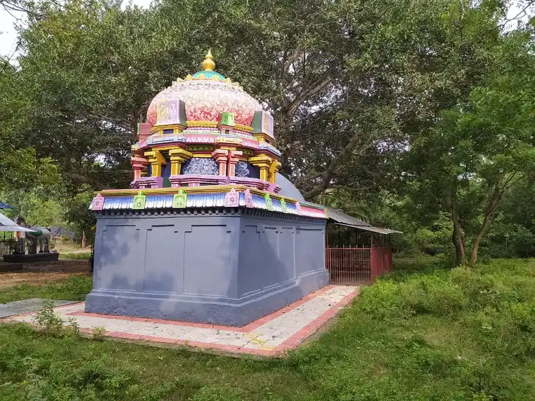 Arulmigu Mariamman Pidariamman Pillaiyar Temple, Maruthuvakudi - 612101 அருள்மிகு மாரியம்மன், பிடாரியம்மன், பிள்ளையார் திருக்கோயில், Maruthuvakudi - 612101, Thanjavur - Ancient Temple Architecture and History Image 2