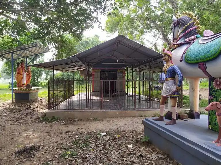 Arulmigu Mariamman Pidariamman Pillaiyar Temple, Maruthuvakudi - 612101 அருள்மிகு மாரியம்மன், பிடாரியம்மன், பிள்ளையார் திருக்கோயில், Maruthuvakudi - 612101, Thanjavur - Ancient Temple Architecture and History Image 6