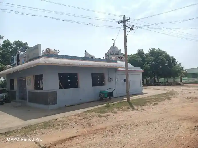 Arulmigu Mariamman Pidariamman Temple, Nallur - 639110 அருள்மிகு மாரியம்மன் திருக்கோயில், நல்லூர் - 639110, Karur - Ancient Temple Architecture and History Image 4