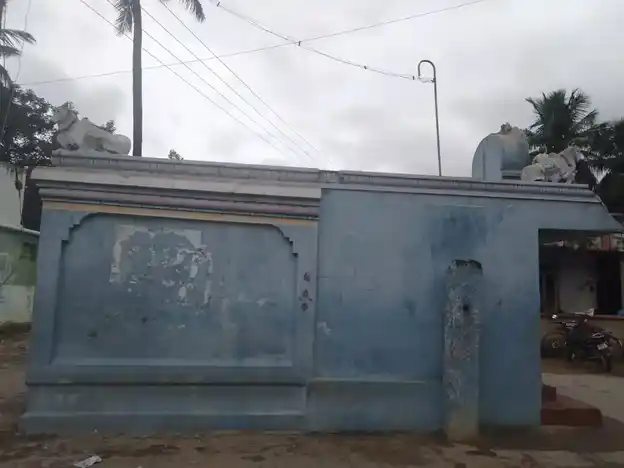 Arulmigu Mariamman Pillaiyar And Vediappan Temple, Nadupattu - 606806 அருள்மிகு வேடியப்பன், பிள்ளையார், அம்மச்சார் திருக்கோயில், Nadupattu - 606806, Tiruvannamalai - Ancient Temple Architecture and History Image 2