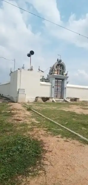 Arulmigu Mariamman Pillaiyar And Vediappan Temple, Nadupattu - 606806 அருள்மிகு வேடியப்பன், பிள்ளையார், அம்மச்சார் திருக்கோயில், Nadupattu - 606806, Tiruvannamalai - Ancient Temple Architecture and History Image 9