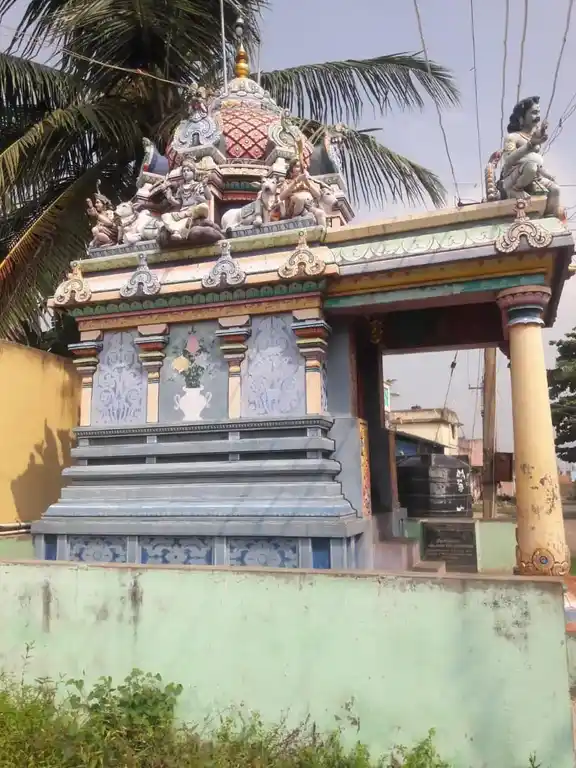 Arulmigu Mariamman Pillaiyar Temple, Vatraputhur - 604601