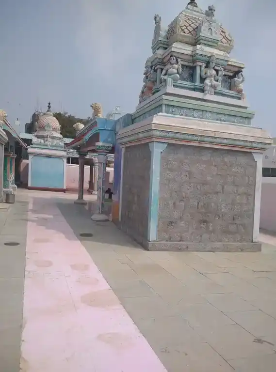 Arulmigu Mariamman Sellandiamman Bhagavathiamman Temple, Periya Puluva Patti, Periya Puluva Patti - 641602 அருள்மிகு பகவதியம்மன் திருக்கோயில், Periya Puluva Patti, Periya Puluva Patti - 641602, Tiruppur - Ancient Temple Architecture and History Image 4