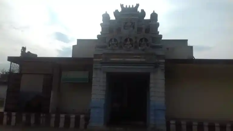 Arulmigu Mariamman Sellandiamman Temple, Ariyur - 637015 அருள்மிகு மாரியம்மன் செல்லாண்டியம்மன் திருக்கோயில், Ariyur - 637015, Namakkal - Ancient Temple Architecture and History Image 11