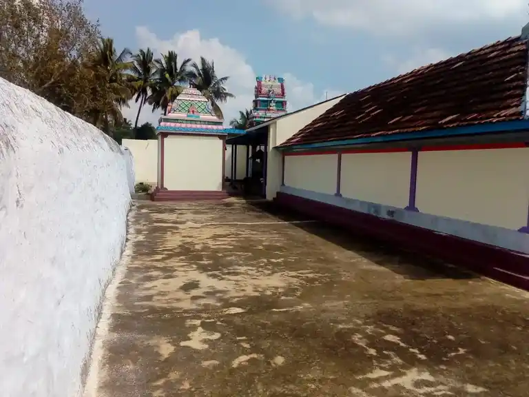 Arulmigu Mariamman Sellandiamman Temple, Udukkampalayam - 642207 அருள்மிகு மாரியம்மன், செல்லாண்டியம்மன் திருக்கோயில், Udukkampalayam - 642207, Tiruppur - Ancient Temple Architecture and History Image 4