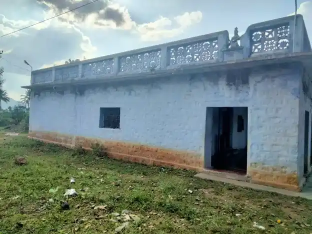 Arulmigu Mariamman Selliamman Temple, Veppilaipatti - 636115 அருள்மிகு  மாரியம்மன், செல்லியம்மன்   திருக்கோயில், Veppilaipatti - 636115, Salem - Ancient Temple Architecture and History Image 6