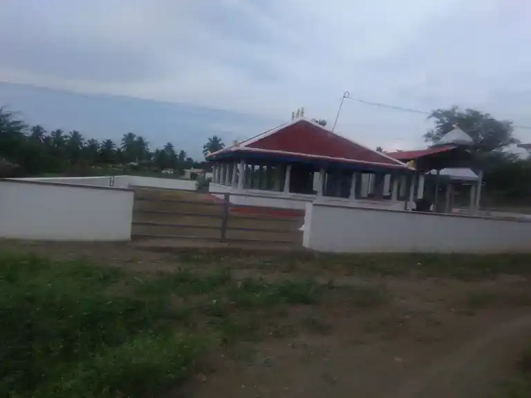 Arulmigu Mariamman Temple, Arasiramani Bit.1 - 637104 அருள்மிகு மாரியம்மன் திருக்கோயில், Arasiramani Bit.1 - 637104, Salem - Ancient Temple Architecture and History Image 4