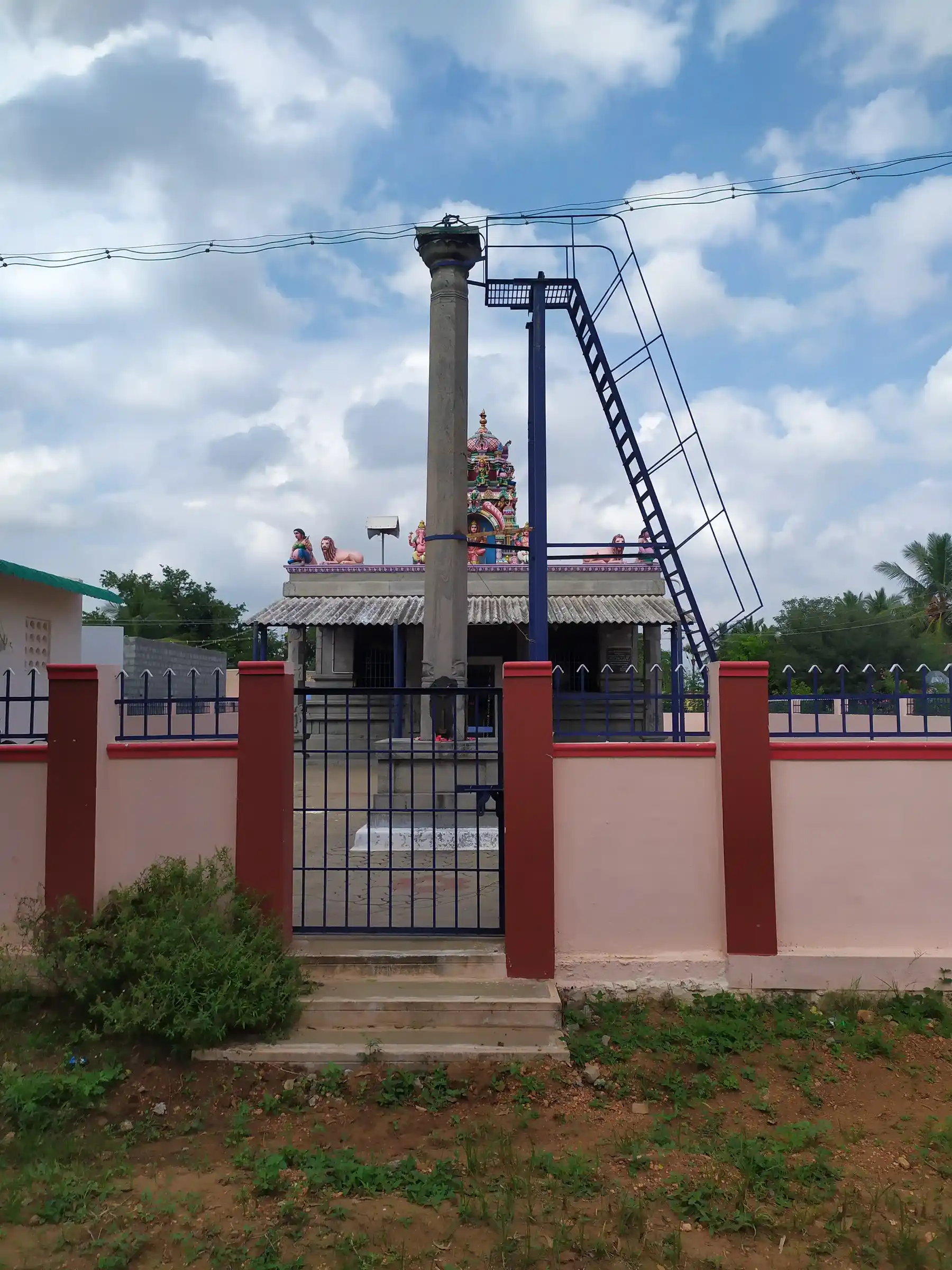 Arulmigu Mariamman Temple, Athipalayam, Sirumolasi - 637209 Temple