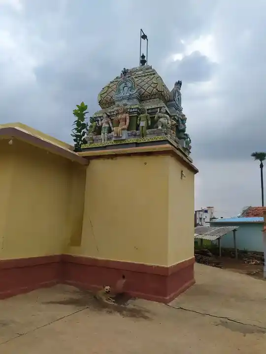 Arulmigu Mariamman Temple, Athurampalayam, Karveppampatti - 637304 அருள்மிகு மாரியம்மன் திருக்கோயில், Athurampalayam, Karveppampatti - 637304, Namakkal - Ancient Temple Architecture and History Image 3