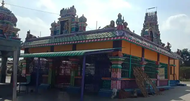Arulmigu Mariamman Temple, Azhagampalayampudur, Eranapuram - 637103 அருள்மிகு மாரியம்மன் திருக்கோயில், Azhagampalayampudur, Eranapuram - 637103, Salem - Ancient Temple Architecture and History Image 2