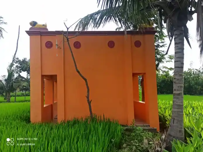 Arulmigu Mariamman Temple, Billiyanur Agrharam, Koothapadi - 636809 அருள்மிகு மாரியம்மன் திருக்கோயில், Billiyanur Agrharam, Koothapadi - 636809, Dharmapuri - Ancient Temple Architecture and History Image 3