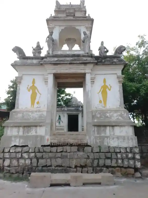 Arulmigu Mariamman Temple, Chinapurakani - 607103 அருள்மிகு மாரியம்மன் திருக்கோயில், Chinapurakani - 607103, Cuddalore - Ancient Temple Architecture and History Image 6