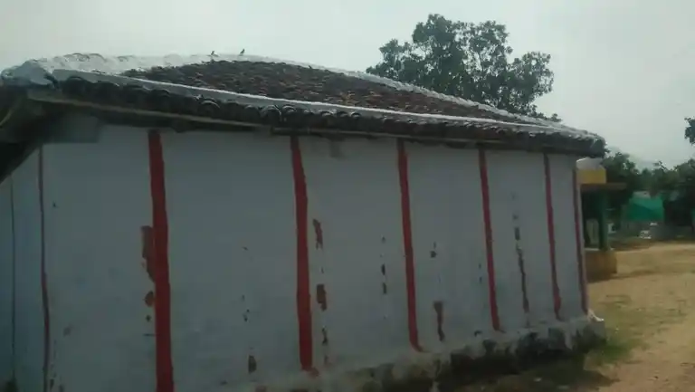 Arulmigu Mariamman Temple, Devanakavundanur - 637301 அருள்மிகு மாரியம்மன் திருக்கோயில், Devanakavundanur - 637301, Salem - Ancient Temple Architecture and History Image 3