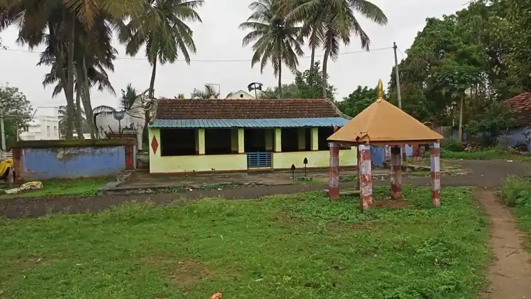 Arulmigu Mariamman Temple, Emmegoundenpalayam - 642120 Arulmigu Mariamman Temple, Emmegoundenpalayam - 642120, Coimbatore - Ancient Temple Architecture and History Image 3