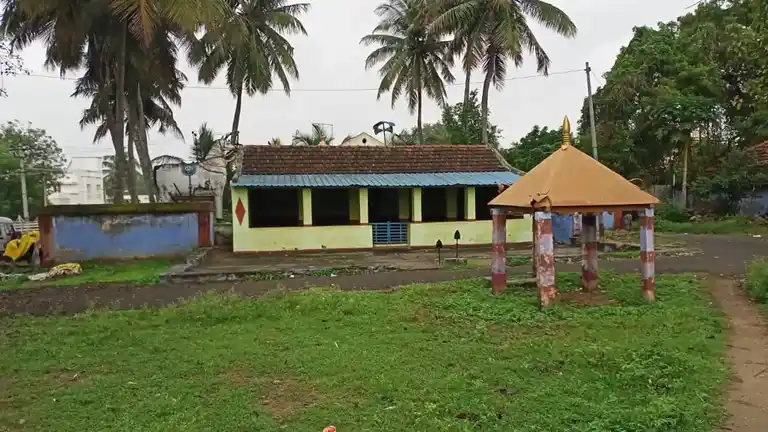 Arulmigu Mariamman Temple, Emmegoundenpalayam - 642120 Arulmigu Mariamman Temple, Emmegoundenpalayam - 642120, Coimbatore - Ancient Temple Architecture and History Image 4