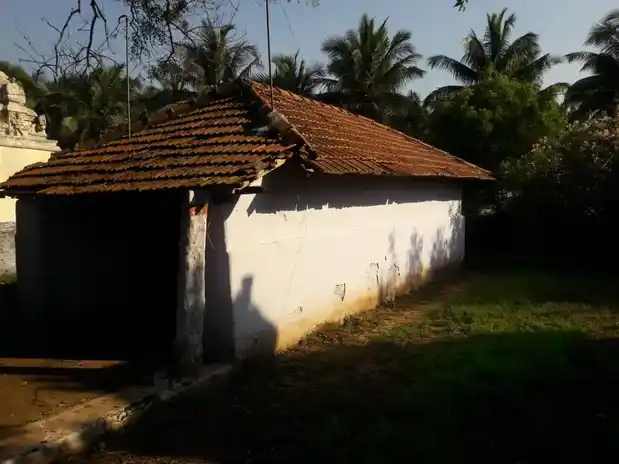 Arulmigu Mariamman Temple, G.Sangampalayam - 642107 அருள்மிகு மாரியம்மன் திருக்கோயில், G.சங்கம்பளயம் - 642107, Coimbatore - Ancient Temple Architecture and History Image 3