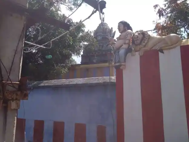 Arulmigu Mariamman Temple, Gullapuram - 625562 அருள்மிகு மாரியம்மன் திருக்கோயில், Gullapuram - 625562, Theni - Ancient Temple Architecture and History Image 2