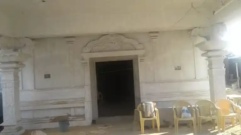 Arulmigu Mariamman Temple, Kamathchipuram, Irugur - 641016 அருள்மிகு மாரியம்மன் திருக்கோயில், இருகூர் - 641016, Coimbatore - Ancient Temple Architecture and History Image 2