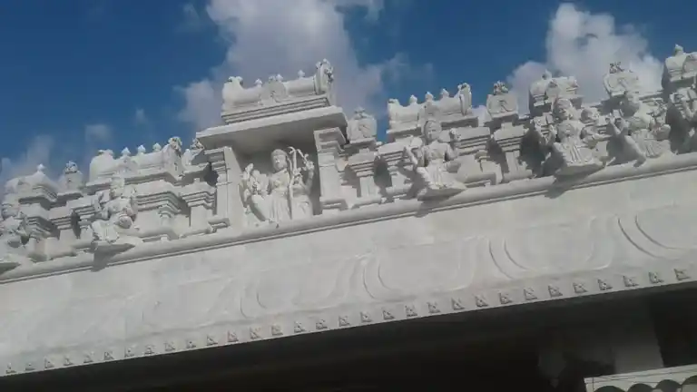 Arulmigu Mariamman Temple, Kamathchipuram, Irugur - 641016 அருள்மிகு மாரியம்மன் திருக்கோயில், இருகூர் - 641016, Coimbatore - Ancient Temple Architecture and History Image 3