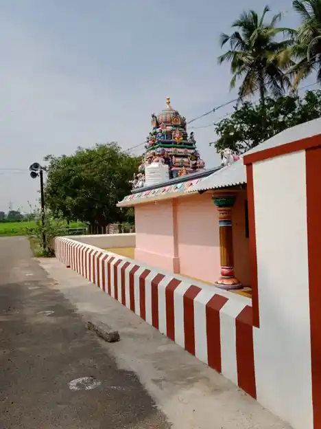 Arulmigu Mariamman Temple, Karaikuttaipudur, Vadugapalayam - 641653 அருள்மிகு மாரியம்மன் திருக்கோயில், Karaikuttaipudur, Vadugapalayam - 641653, Coimbatore - Ancient Temple Architecture and History Image 4